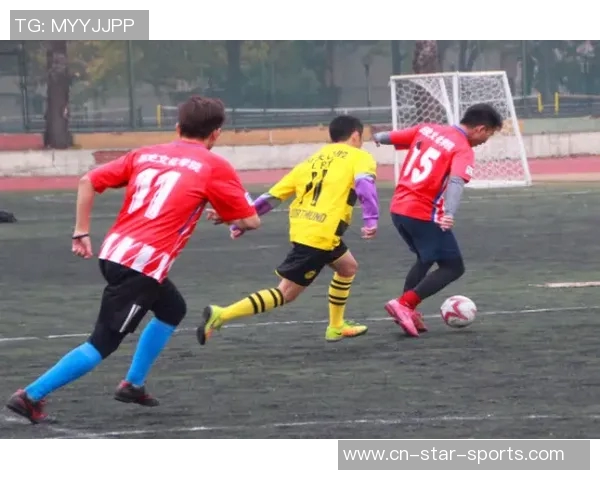 激情绿茵巨星挥洒汗水震撼射门定格瞬间燃爆心中热血